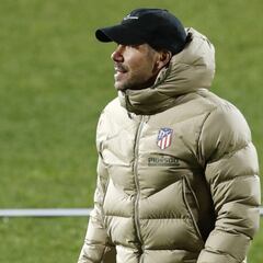 Simeone se lleva a seis jugadores del filial para la Copa