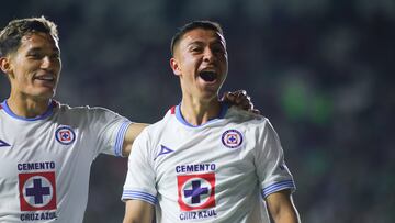 during the Quarter-Final first leg match between Leon and Cruz Azul as part of the Liga BBVA MX, Torneo Clausura 2025 at Nou Camp Stadium on May 08, 2025 in Leon, Guanajuato, Mexico.