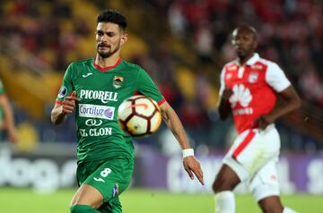 Independiente Santa Fe vence a Rampla Juniors en la segunda ronda de la Copa Sudamericana en partido jugado en El Campín. Henao marcó los goles del triunfo