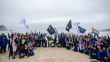 ¡Hasta pañales y bidones! Adidas recoge 300 kilos de basura en playa de Algarrobo