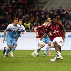 El Milán tumba al Lazio y se mantiene cuarto