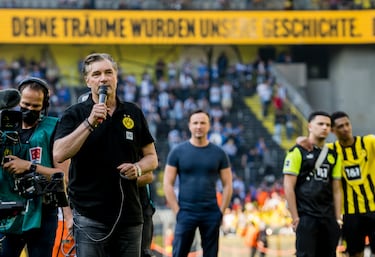 Una leyenda del Dortmund: es el jugador con más partidos de la historia del club. Ha vestido la camiseta amarilla en 572 ocasiones en las que llegó a marcar 159 goles. Tras retirarse un año después de lograr la Champions League, se convirtió en director deportivo del Dortmund en 2005 y estuvo hasta 2022, cuando le sucedió Sebastian Kehl.
