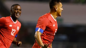 Con goles de Óscar Duarte y Kendall Waston, Costa Rica venció a Nigeria en el Estadio Nacional de Costa Rica.