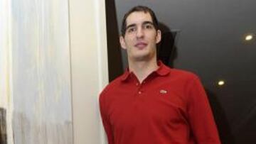 Ángel Montoro mide 2,10.