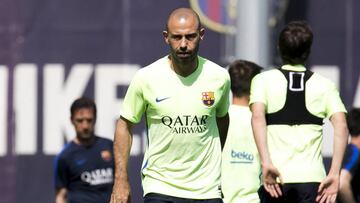 El Barça entrena con Mascherano al límite