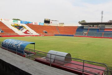 Un recorrido por el Sergio León Chávez, ¿un estadio de Primera?