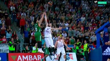 Un orgulloso Baskonia dice adi車s a la Euroliga con pol谷mica