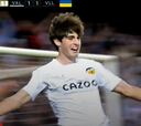 El Valencia, ahogado y un canterano se saca este golazo en el 93′: Javi Guerra levantó a todo Mestalla