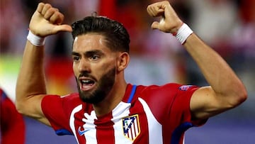 Yannick Carrasco es uno de los futbolistas que han cambiado su nombre