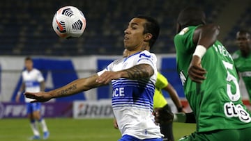 Futbol, Universidad Catolica vs Atletico Nacional.
 Copa Libertadores 2021.
 El jugador de Universidad Catolica Edson Puch es fotografiado durante el partido del grupo F de la Copa Libertadores contra Atletico Nacional en el estadio San Carlos de Apoquind