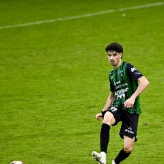 Doblete en Ipurua: Jon Guruzeta también firma con los armeros