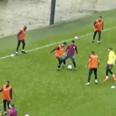 Jubilado y 'retratado': Arteta se llevó el caño del año de Agüero