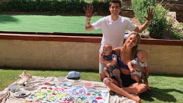 Álvaro Morata y Alice Campello sacan su vena más gamberra y 'artística'