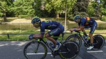 Nairo Quintana y Alejandro Valverde entrenando para la crono con la que arranca el Tour en Utrecht.