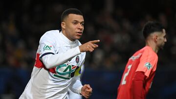 According to ‘The Times’, the France captain could reject long-term admirers Madrid, who want to sign him on a pre-contract in January.