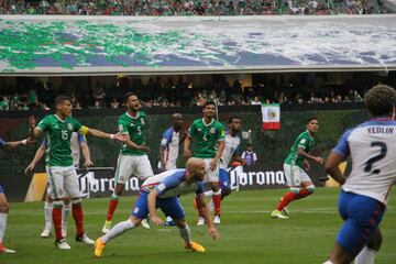 Las mejores imágenes del empate entre México y EUA