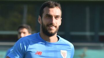 Iñigo Lekue disfruta en Lezama.