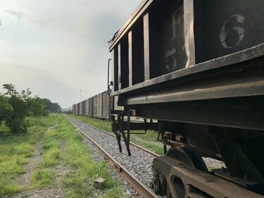 El fútbol alivia a los inmigrantes que pasaron por La Bestia