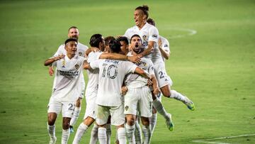 La estrella de LA Galaxy marcó un doblete en El Tráfico, lo que le valió ser nombrado el Jugador de la Seamana 10 de la MLS. El partido terminó 3-0.