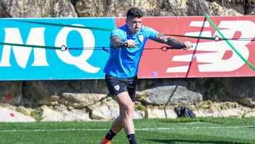 Ander Capa se queda en la grada de Mestalla.