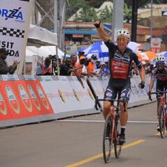 Restrepo hace doblete en Ruanda con Madrazo tercero