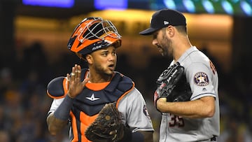 LOS ANGELES, CA - AUGUST 03: Martin Maldonado #15 talks with Justin Verlander #35 of the Houston Astros in the game against the Los Angeles Dodgers at Dodger Stadium on August 3, 2018 in Los Angeles, California.  (Photo by Jayne Kamin-Oncea/Getty Images)