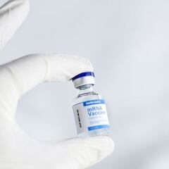 Un fármaco nasal bloquea la reproducción de la COVID