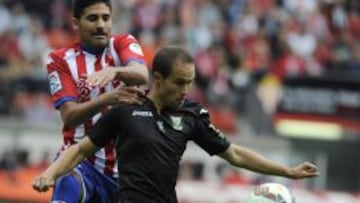 Carlos Castro da la victoria al Sporting en el tiempo añadido