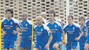 <b>ESFUERZO. </b>El Real Zaragoza empleará toda su plantilla para afrontar dos amistosos exigentes, Nástic y Roma, en apenas 48 horas.