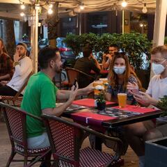 Fase 2 y 3 de la desescalada: ¿hasta qué hora se puede estar en la calle?