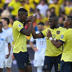 Félix Torres acaba con Uruguay