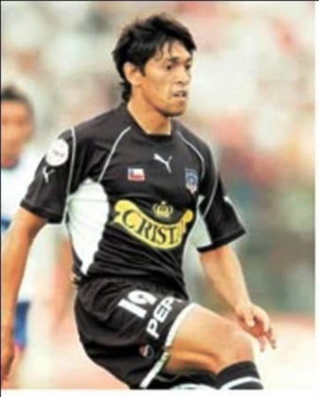 El 'Torito' jugó por Colo Colo, Cobreloa, Osorno y Temuco.