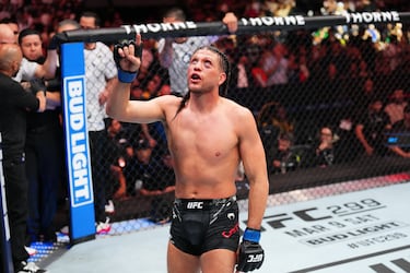 Brian Ortega | 16-4-0