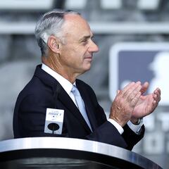 How many rounds are there in the 2024 MLB draft? How many players are selected?