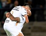 Dani Alves triumphs with Pumas, 9 games later