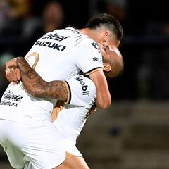 9 partidos después, Dani Alves triunfó con Pumas