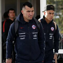 Italia y un grande de Francia asoman en el futuro de Medel