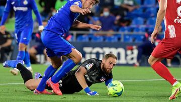 Oblak trata de atajar el balón contra el Getafe.