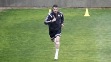 Negredo: "Pienso en la alegría de levantar un título"