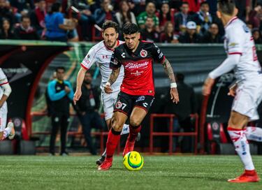Luego de estar cedido con Racing Club de Avellaneda, el argentino vuelve para el actual certamen con Xolos de Tijuana.