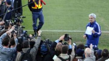 Los escándalos persiguen históricamente a Francia