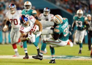 Los Giants no solo llevaron peligro a¨¦reo con el t¨¢ndem Manning-Beckham, tambi¨¦n se desenvolvieron bien por tierra. Aunque el partido de Rashad Jennings no fue tan espectacular como el de su hom¨®logo de los Dolphins (Miller), sum¨® 81 yardas de carrera (adem¨¢s de otras 21 de recepci¨®n).