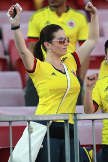 Las bellas hinchas se adueñan de las Eliminatorias