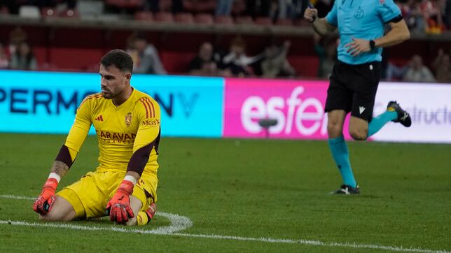 Poussin regresa redimido a Gijón