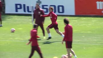 El Atlético se ejercita antes de viajar a Las Palmas