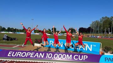 Plata para las chicas y bronce de Fifa