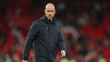 El entrenador neerlandés vuelve a levantar la voz después de un nuevo descalabro del Manchester United en la EPL. La paciencia de los aficionados se acaba.