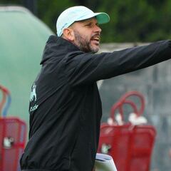 José Alberto: “No tenemos ningún plazo para la vuelta de Mantilla”