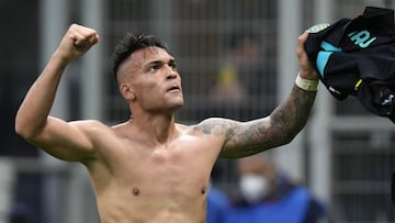 Inter Milan's Lautaro Martinez celebrates after scoring his second goal against Empoli during the Serie A soccer match between Inter Milan and Empoli at the San Siro Stadium, in Milan, Italy, on Friday, May 6, 2022. (AP Photo/Antonio Calanni)