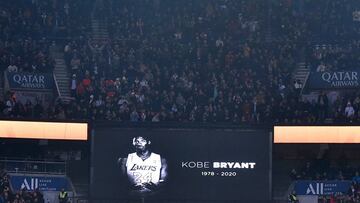 Al minuto 24 del encuentro amistoso ante Costa Rica, los asistentes al Dignity Health Sports Park rindieron un emotivo homenaje a la memoria del hist&oacute;rico Kobe Bryant.